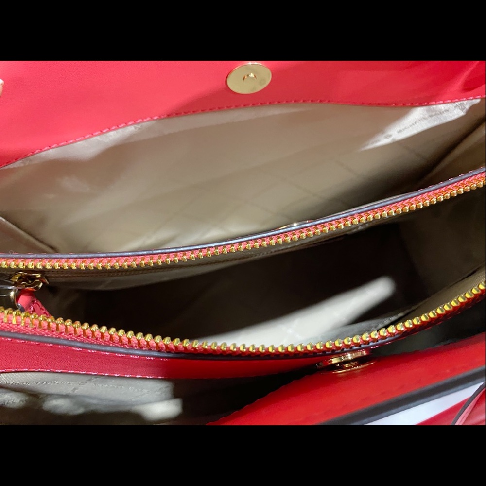 🌟SALE🌟💕💕NWT Michael Kors Satchel & Crossbody - Picture 4 of 6